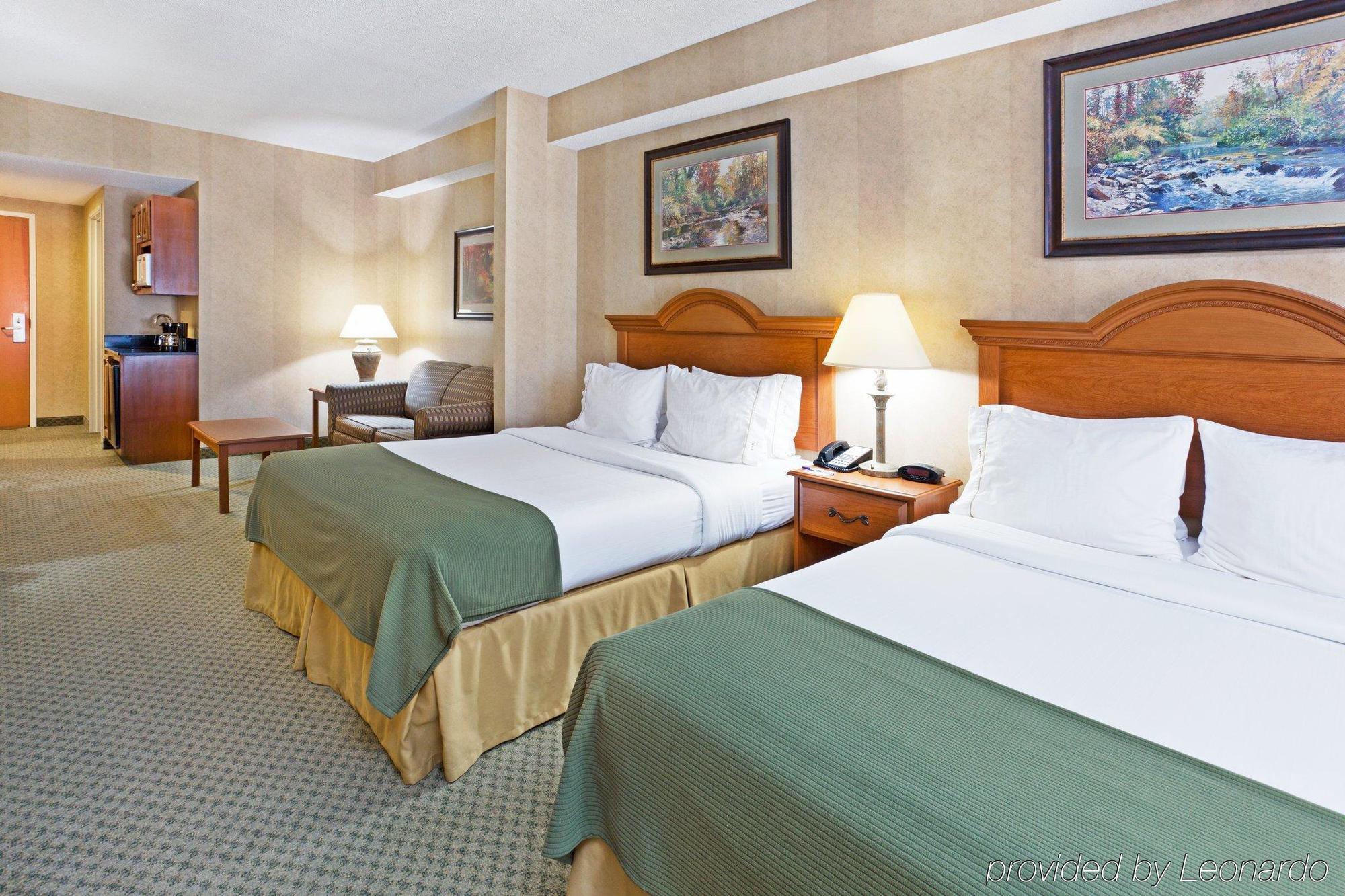 Holiday Inn Express & Suites Sylva / Dillsboro, An Ihg Hotel Room photo
